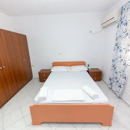 Garden Apt-2 * Sarandë